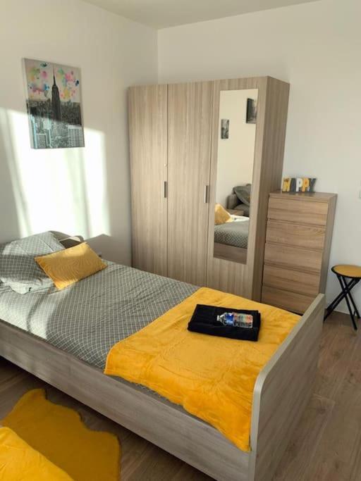 Pourquoi Notre T3 Avec Parking Est Pour Vous ? Apartment Lille Bagian luar foto